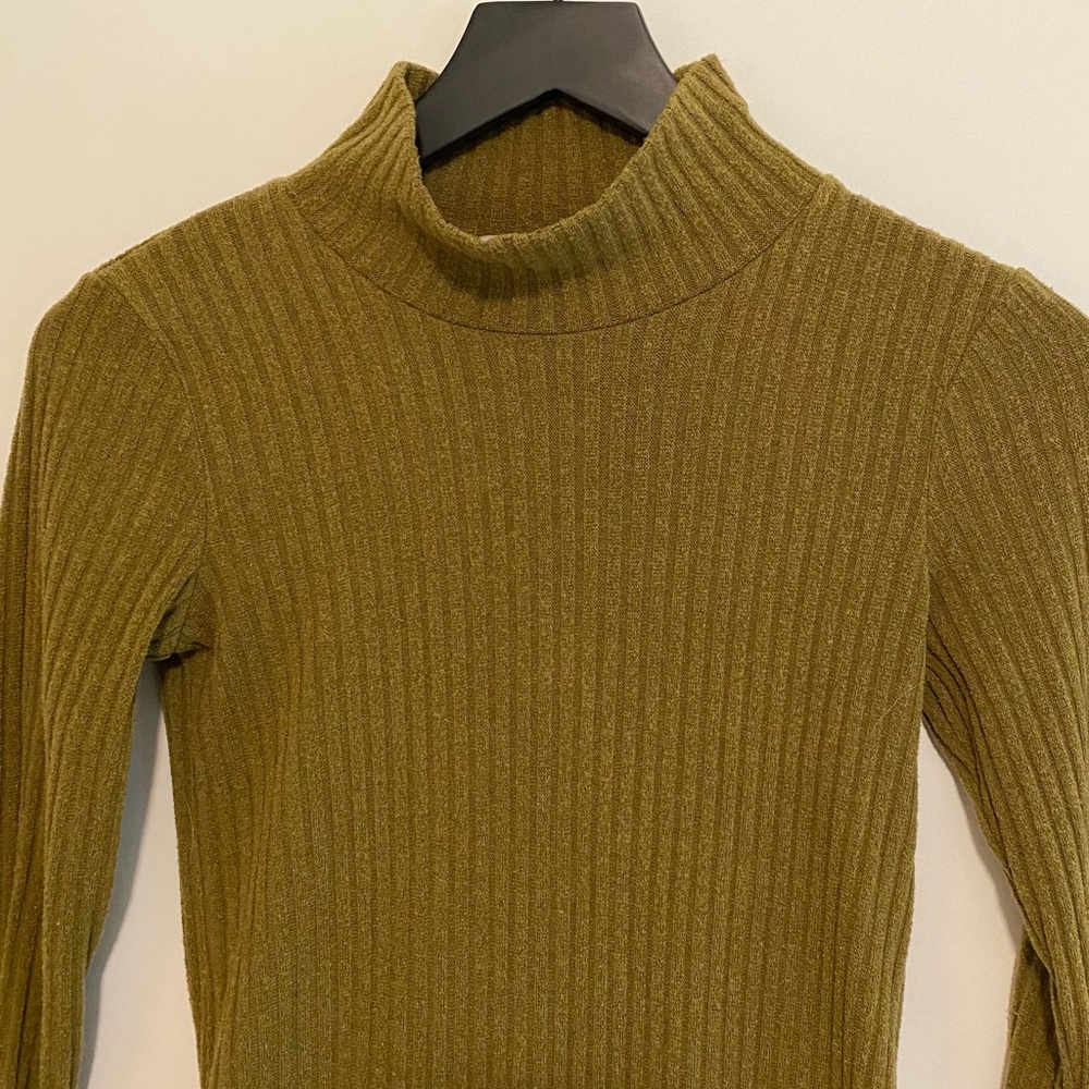 Green Long Sleeve Dress